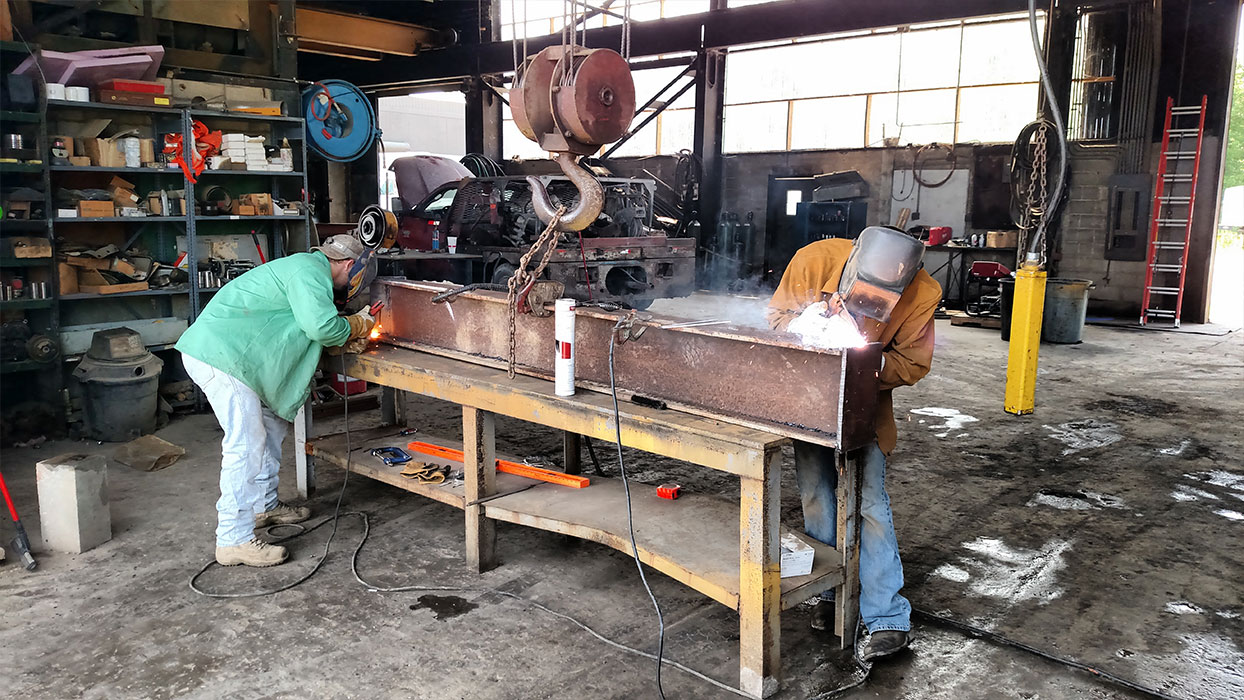 Our Facility Blue Ridge Tractor Company Benton, IL Providing