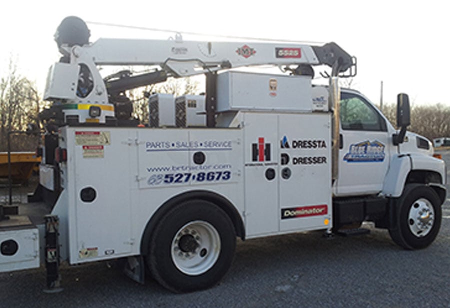 Service Blue Ridge Tractor Company Benton, IL Providing Parts